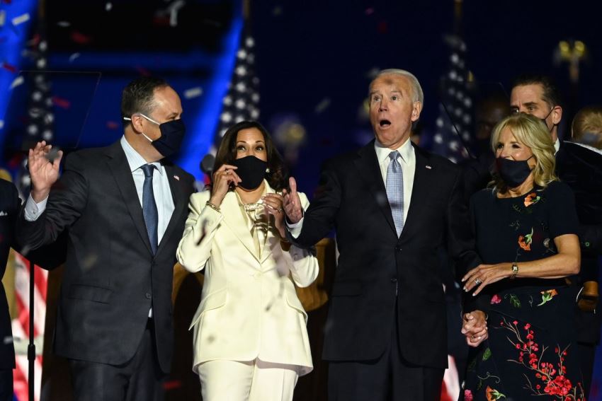 Biden introduced his "diverse" team