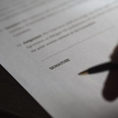 signature-document-pen