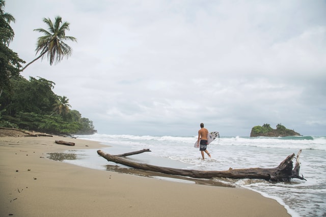 What is it necessary to know to travel to Costa Rica based on current COVID restrictions?